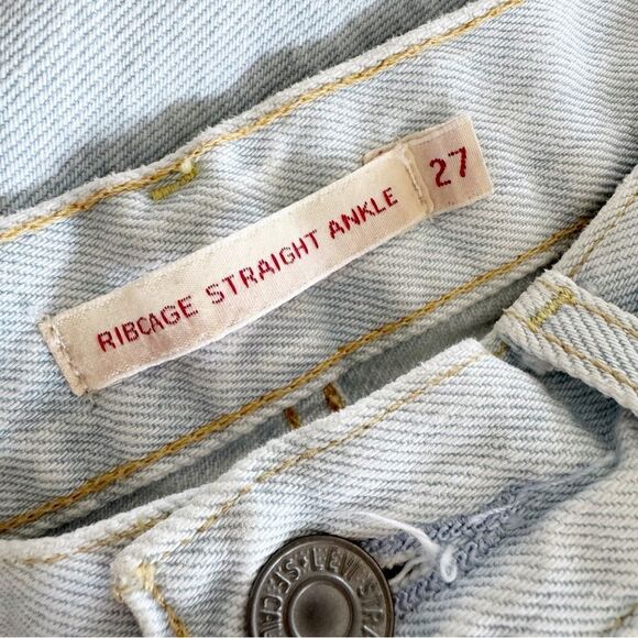 Levi’s Premium Ribcage Straight Ankle Light Wash High Rise Distressed Jeans - Picture 9 of 12